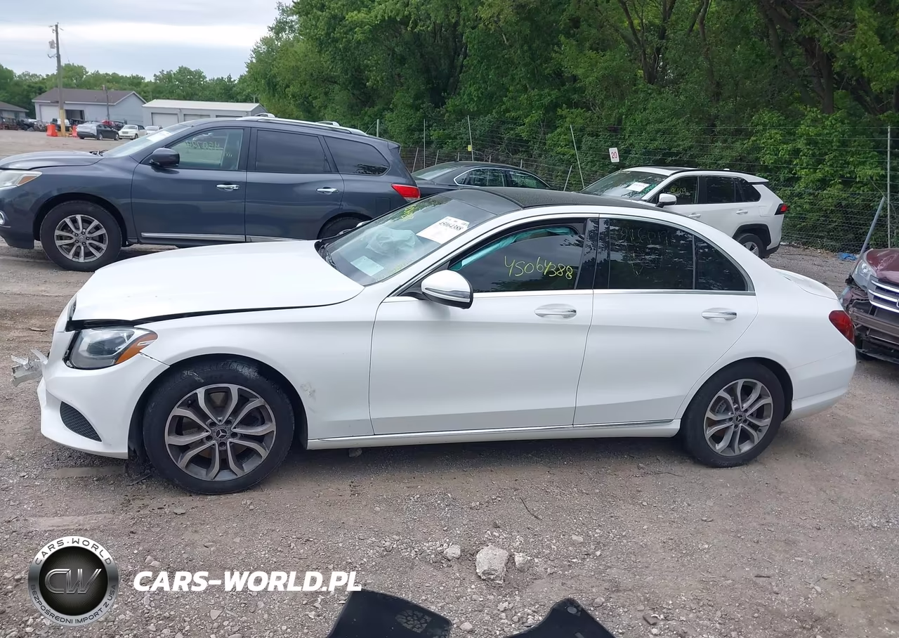 2017 Mercedes-Benz C 300 4Matic VIN:55SWF4KB0HU216019 - 13