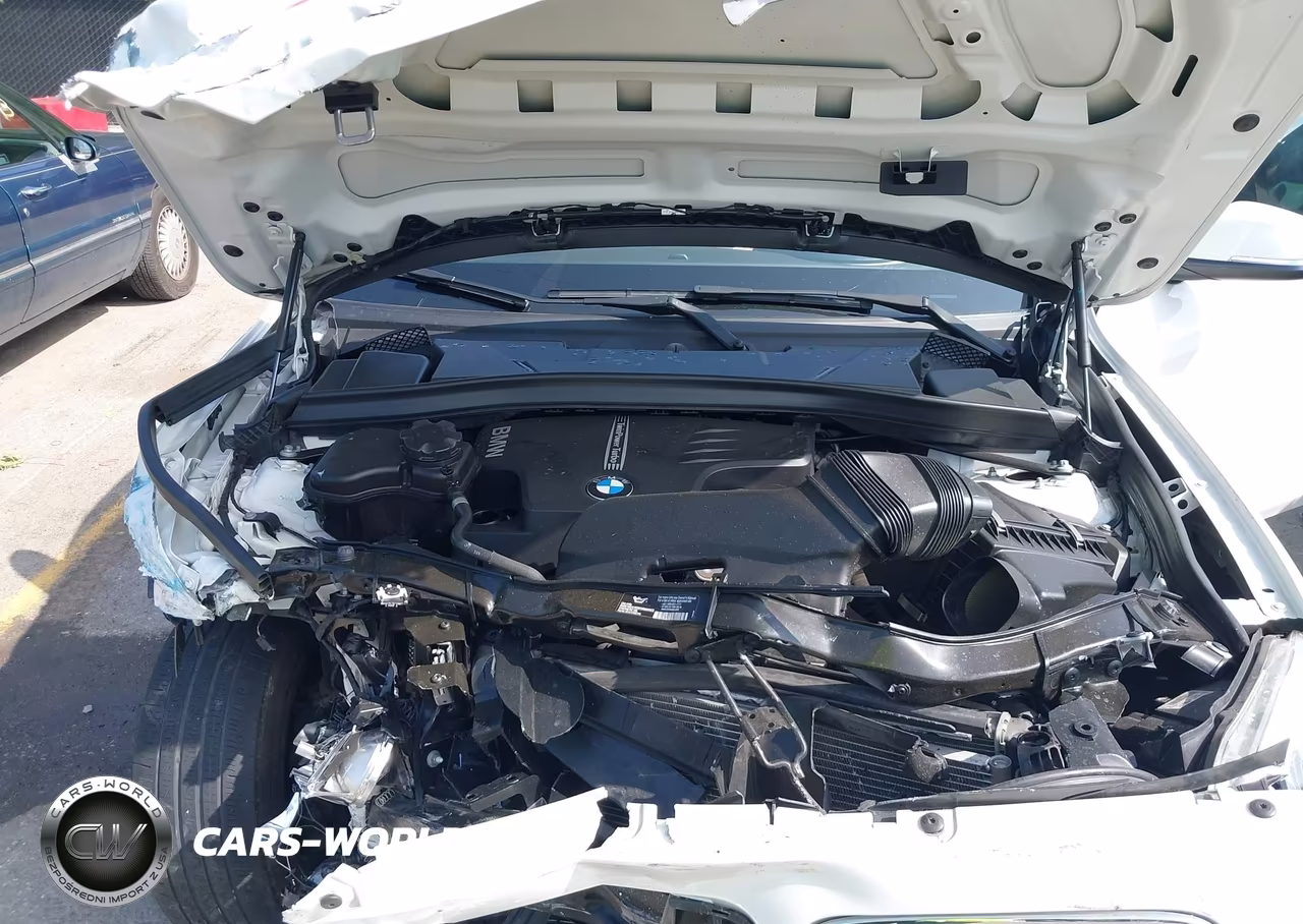 2014 BMW X1 xDrive28I VIN:WBAVL1C55EVY14453 - 10