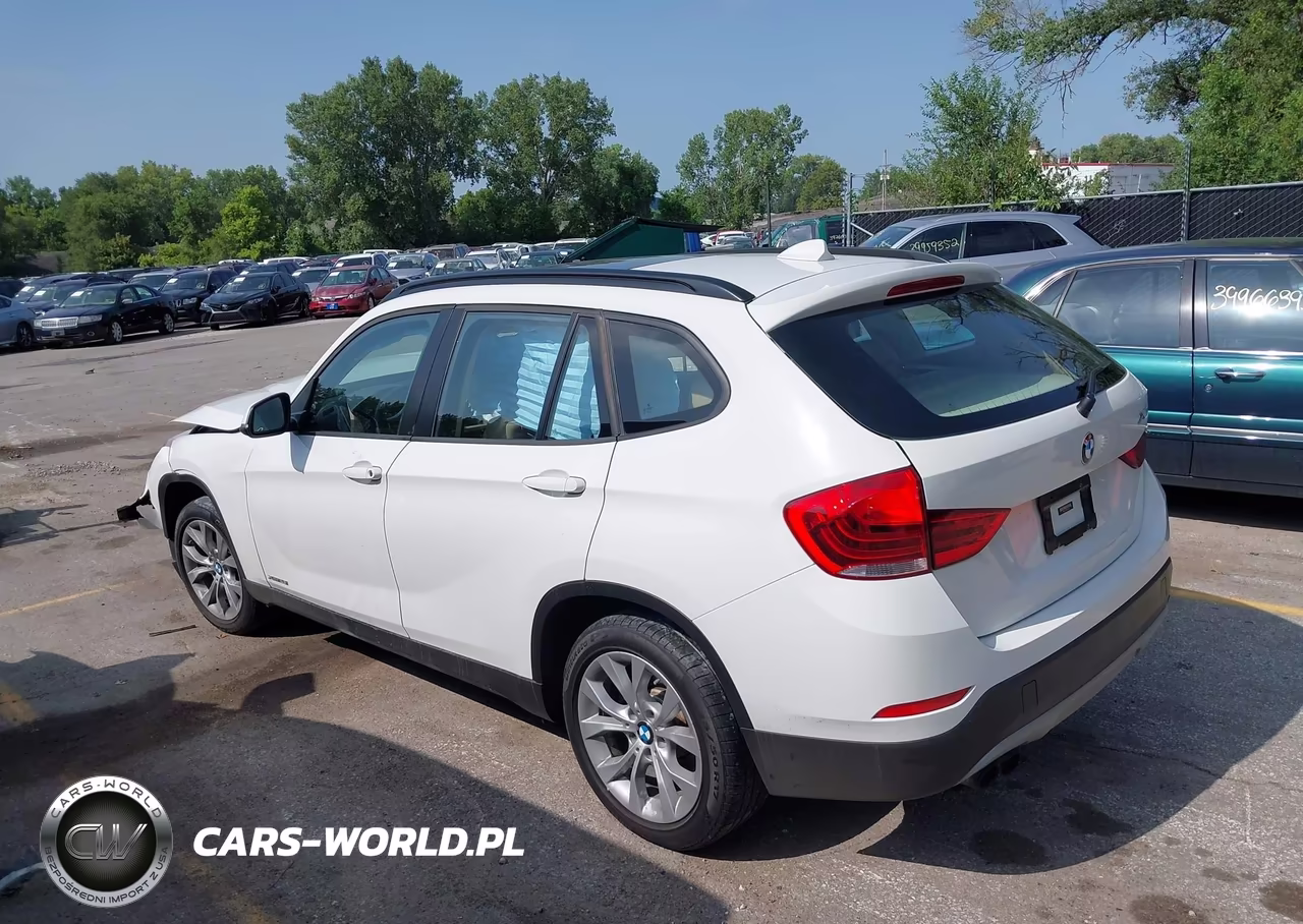 2014 BMW X1 xDrive28I VIN:WBAVL1C55EVY14453 - 14