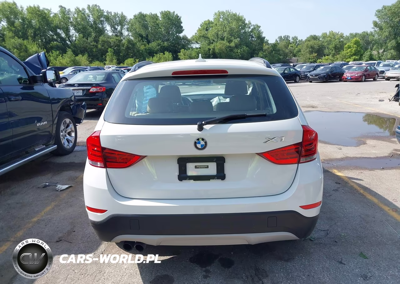 2014 BMW X1 xDrive28I VIN:WBAVL1C55EVY14453 - 16
