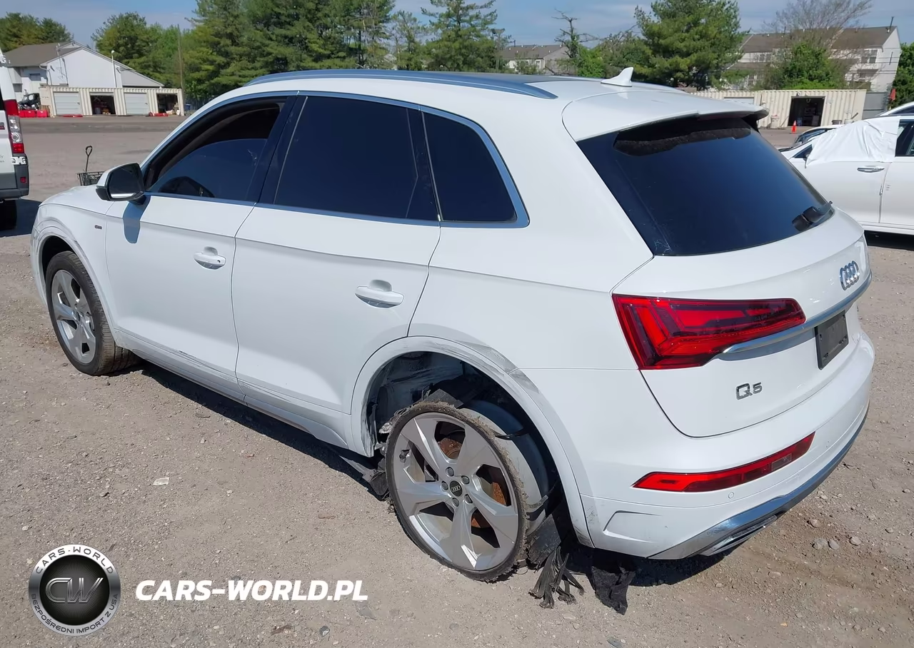 2023 Audi Q5 Premium Plus 45 Tfsi S Line Quattro VIN:WA1EAAFYXP2145982 - 3