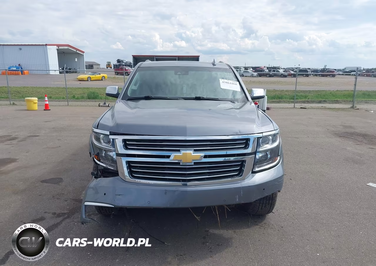2018 Chevrolet Suburban Premier VIN:1GNSKJKC1JR191478 - 13