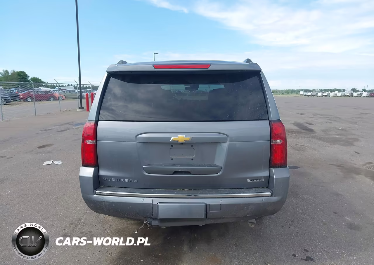 2018 Chevrolet Suburban Premier VIN:1GNSKJKC1JR191478 - 17
