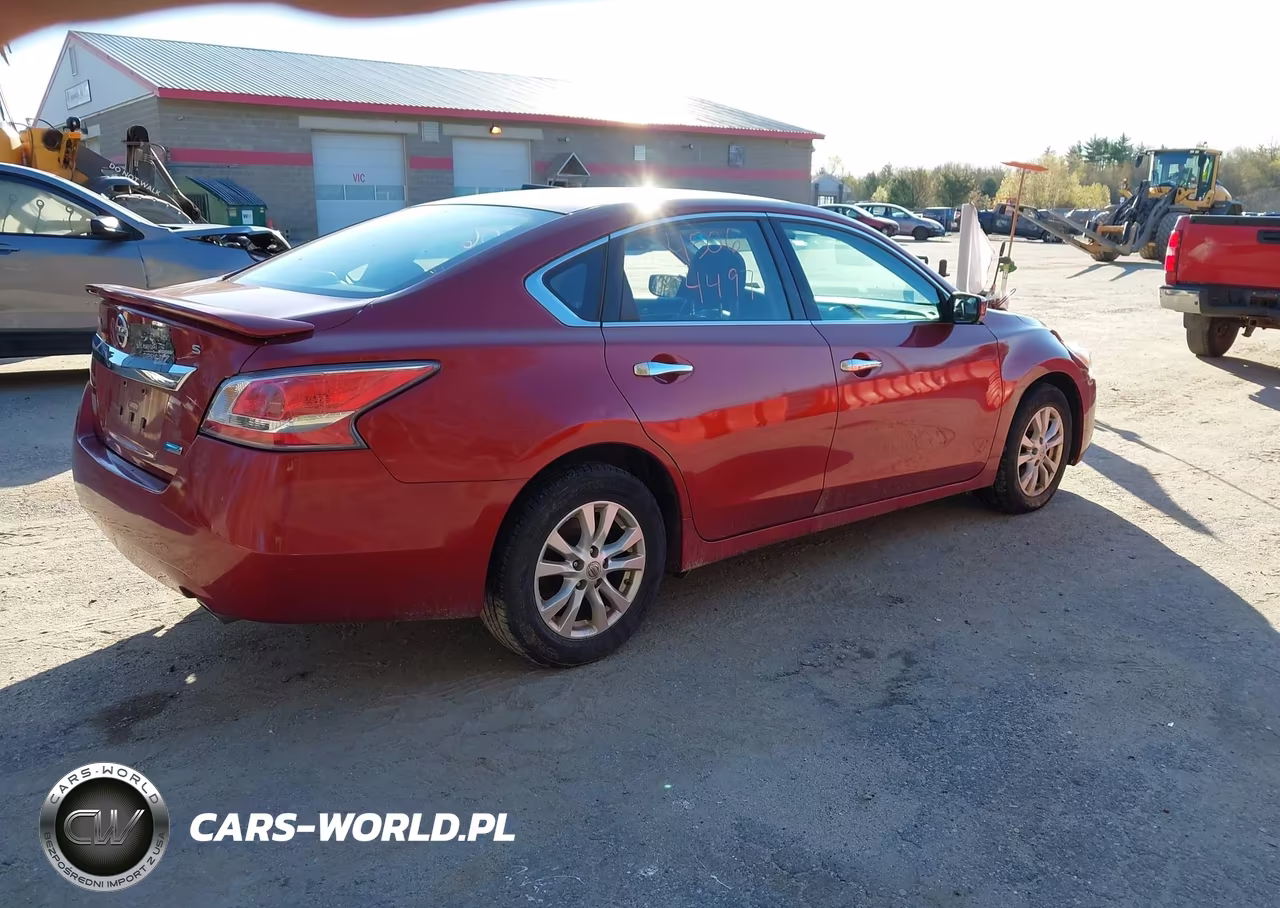 2014 Nissan Altima 2.5 S VIN:1N4AL3AP6EN379210 - 4