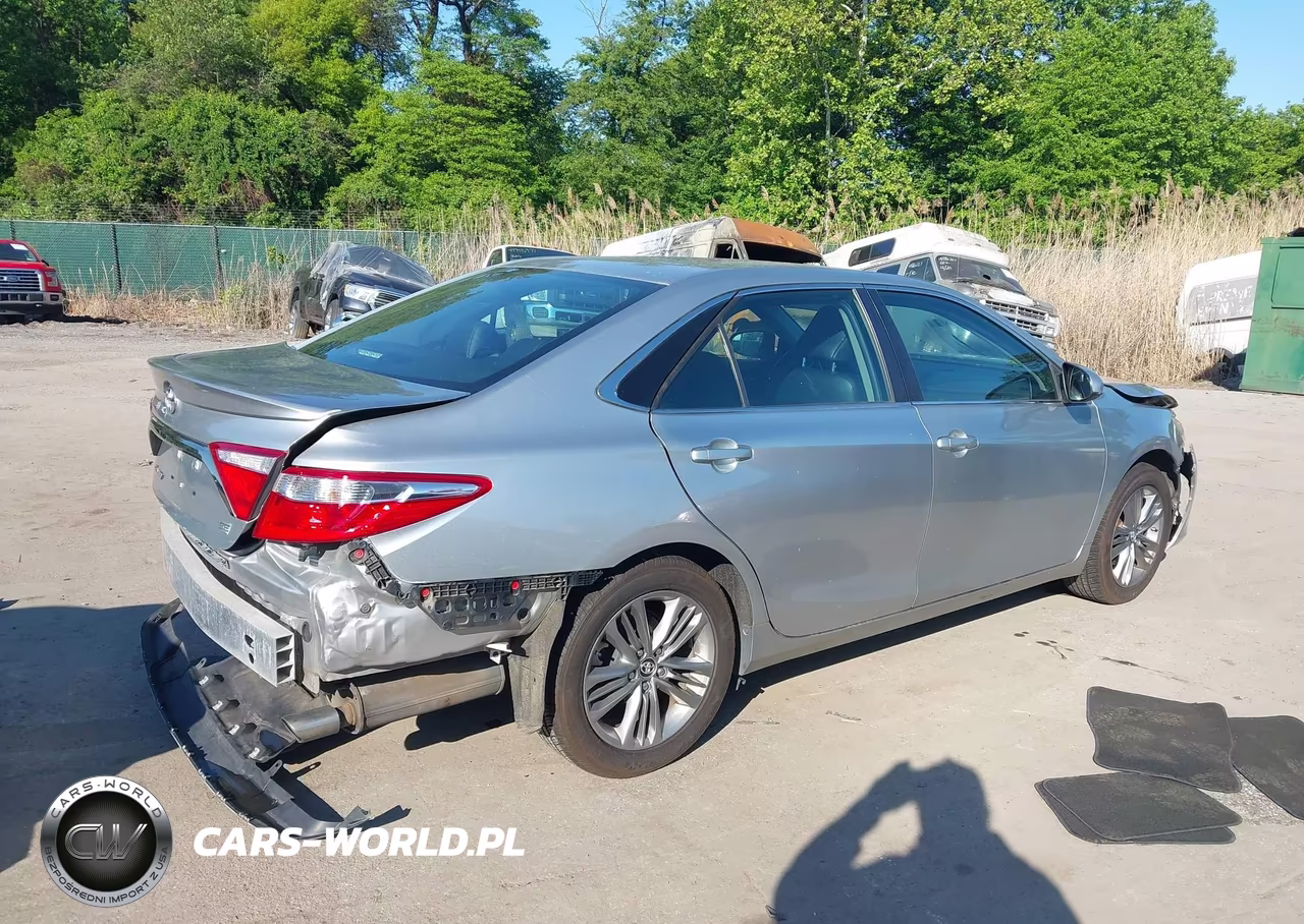 2016 Toyota Camry Se VIN:4T1BF1FK0GU182089 - 4