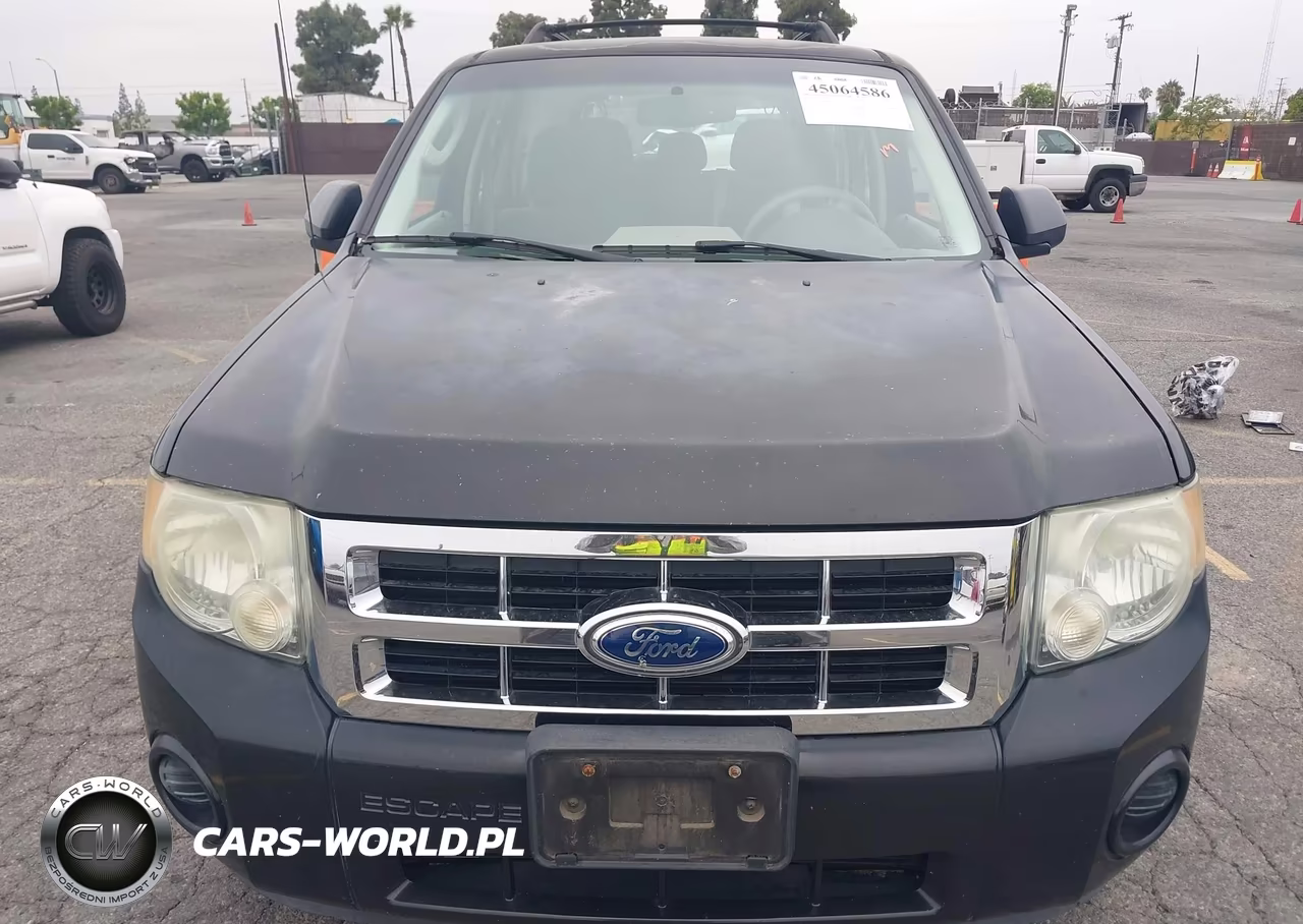2011 Ford Escape Xls VIN:1FMCU0C75BKB33947 - 11