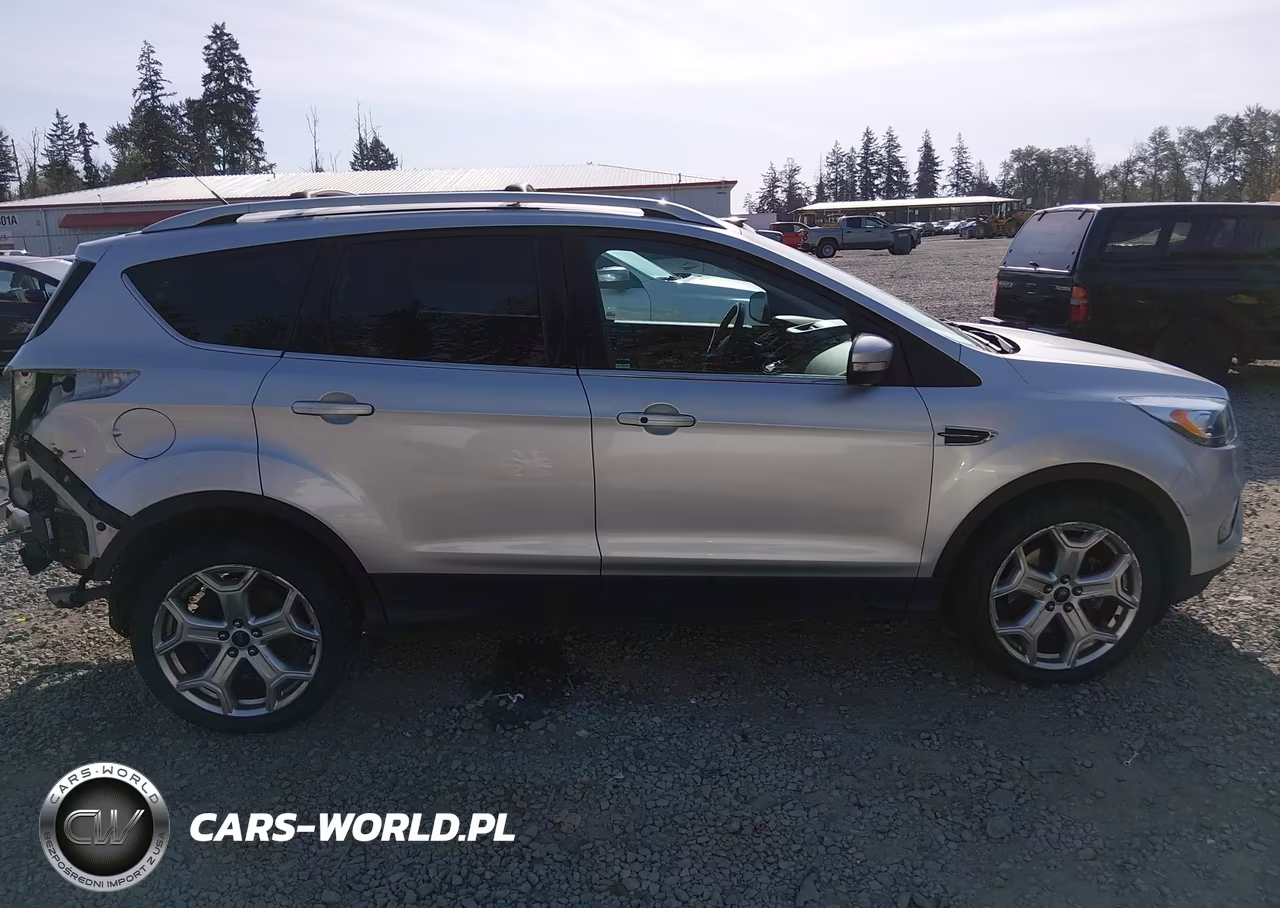 2017 Ford Escape Titanium VIN:1FMCU9J96HUF09027 - 14