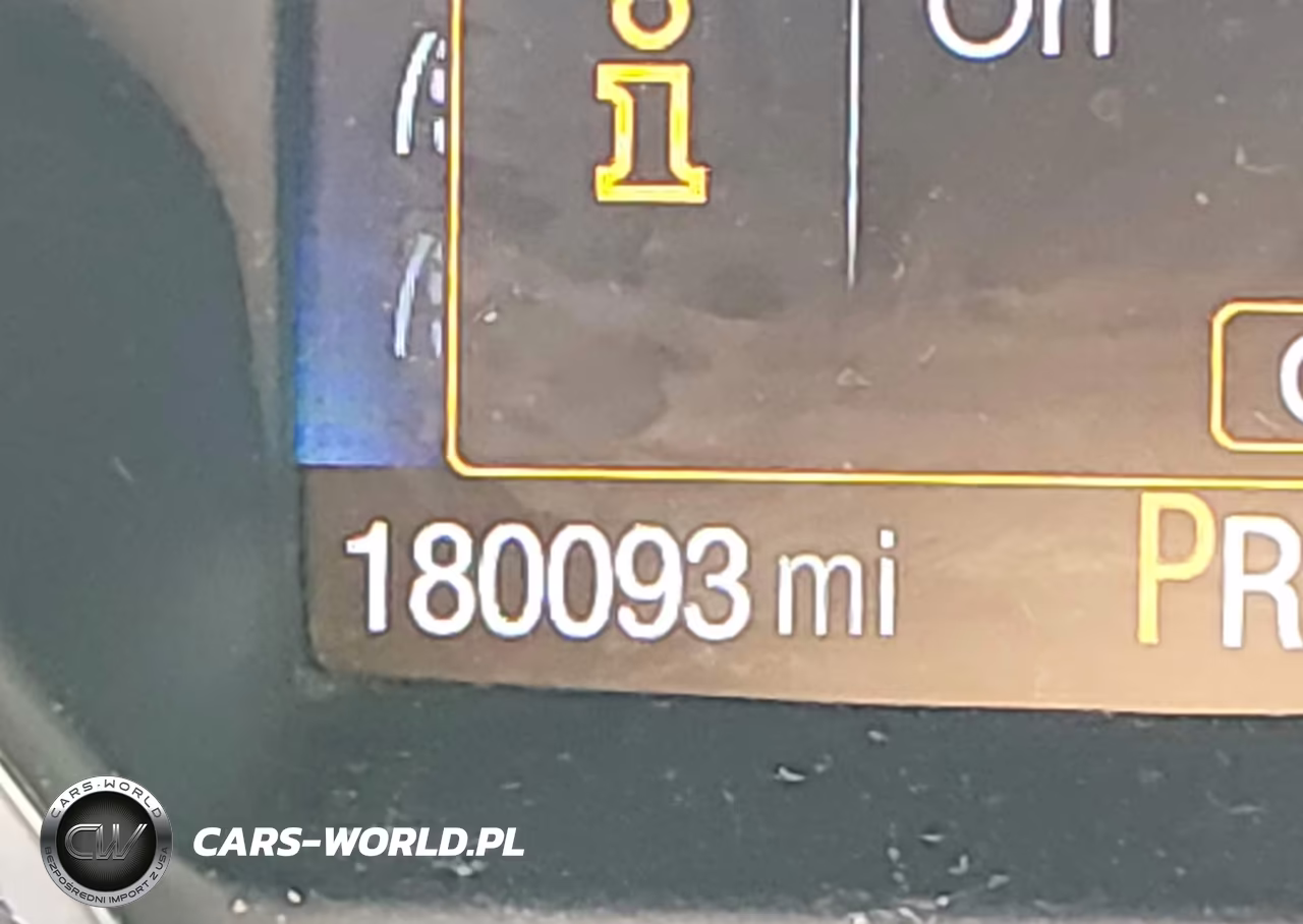 2017 Ford Escape Titanium VIN:1FMCU9J96HUF09027 - 16