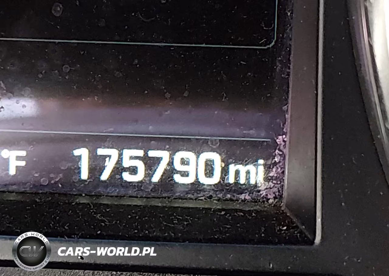 2017 Hyundai Santa Fe Sport 2.4L VIN:5XYZUDLB1HG408979 - 16
