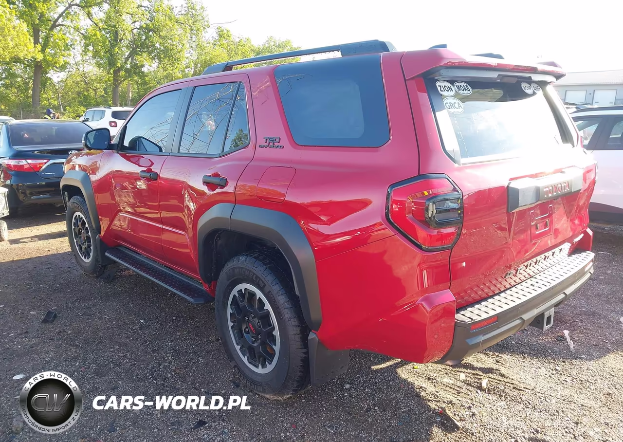 2025 Toyota 4Runner Hybrid Trd Off Road Premium VIN:JTEVB5BR2S5015139 - 3