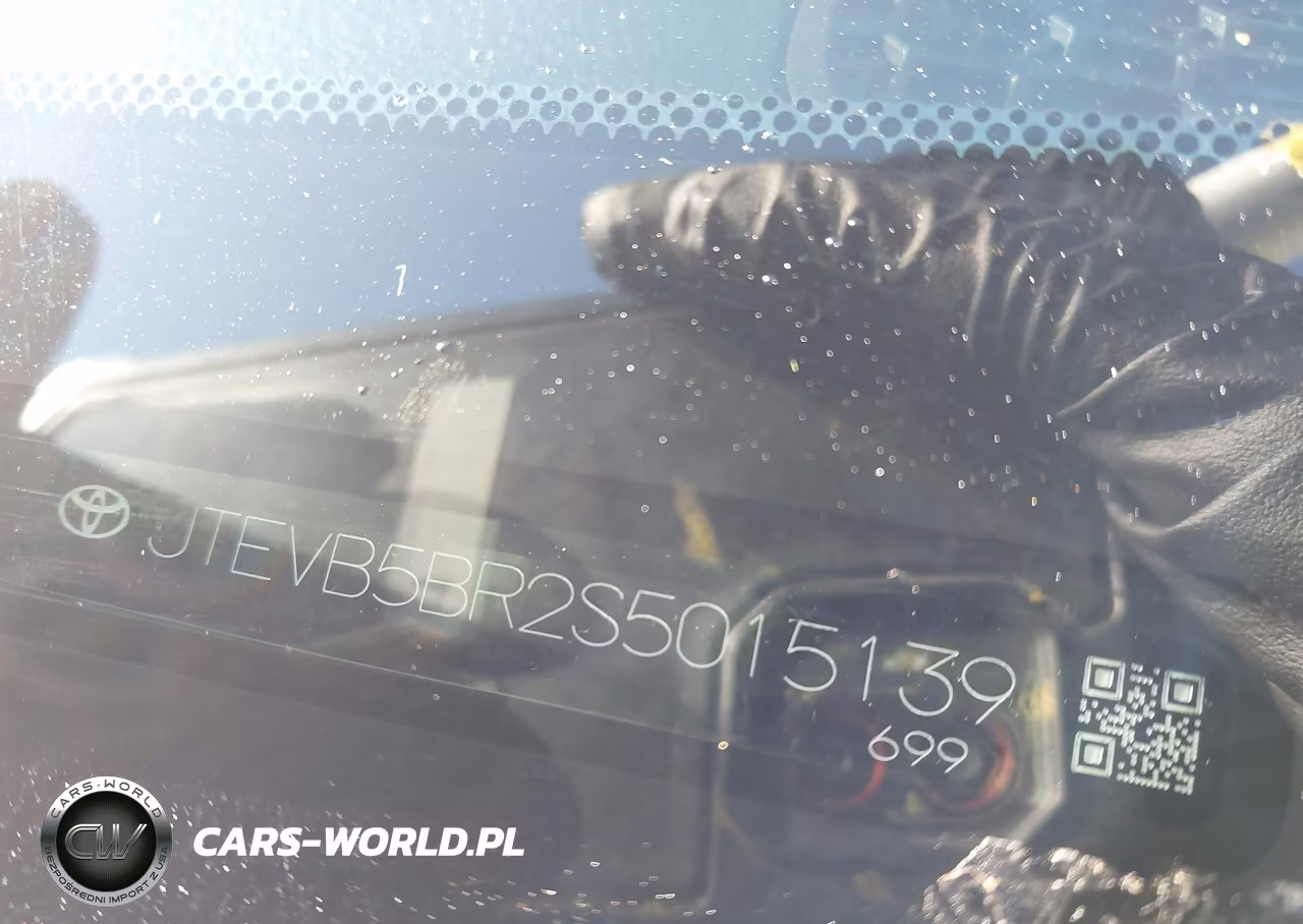 2025 Toyota 4Runner Hybrid Trd Off Road Premium VIN:JTEVB5BR2S5015139 - 9