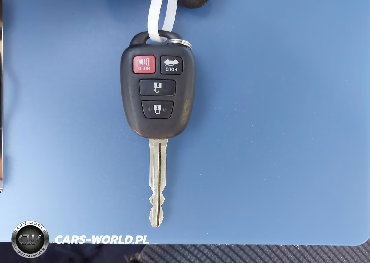 2015 Toyota Corolla S Plus VIN:5YFBURHE5FP351549 - 11