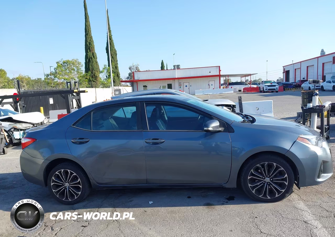 2015 Toyota Corolla S Plus VIN:5YFBURHE5FP351549 - 13