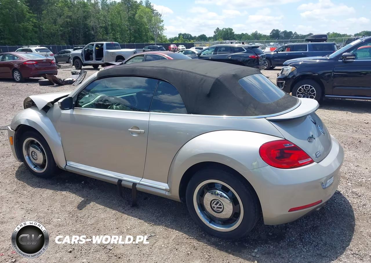 2015 Volkswagen Beetle 1.8T Classic VIN:3VW517AT4FM809699 - 3