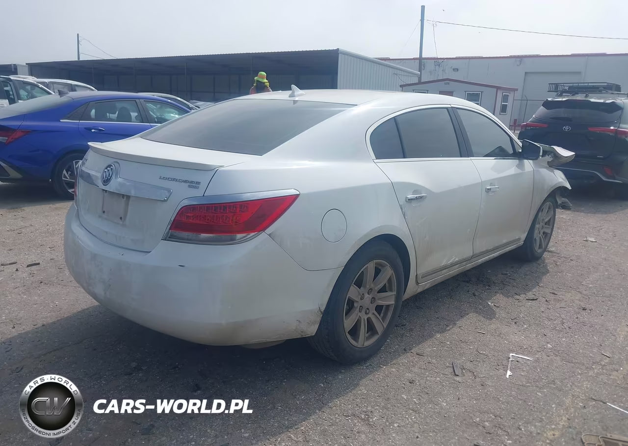 2010 Buick Lacrosse Cxl VIN:1G4GC5GGXAF313539 - 4