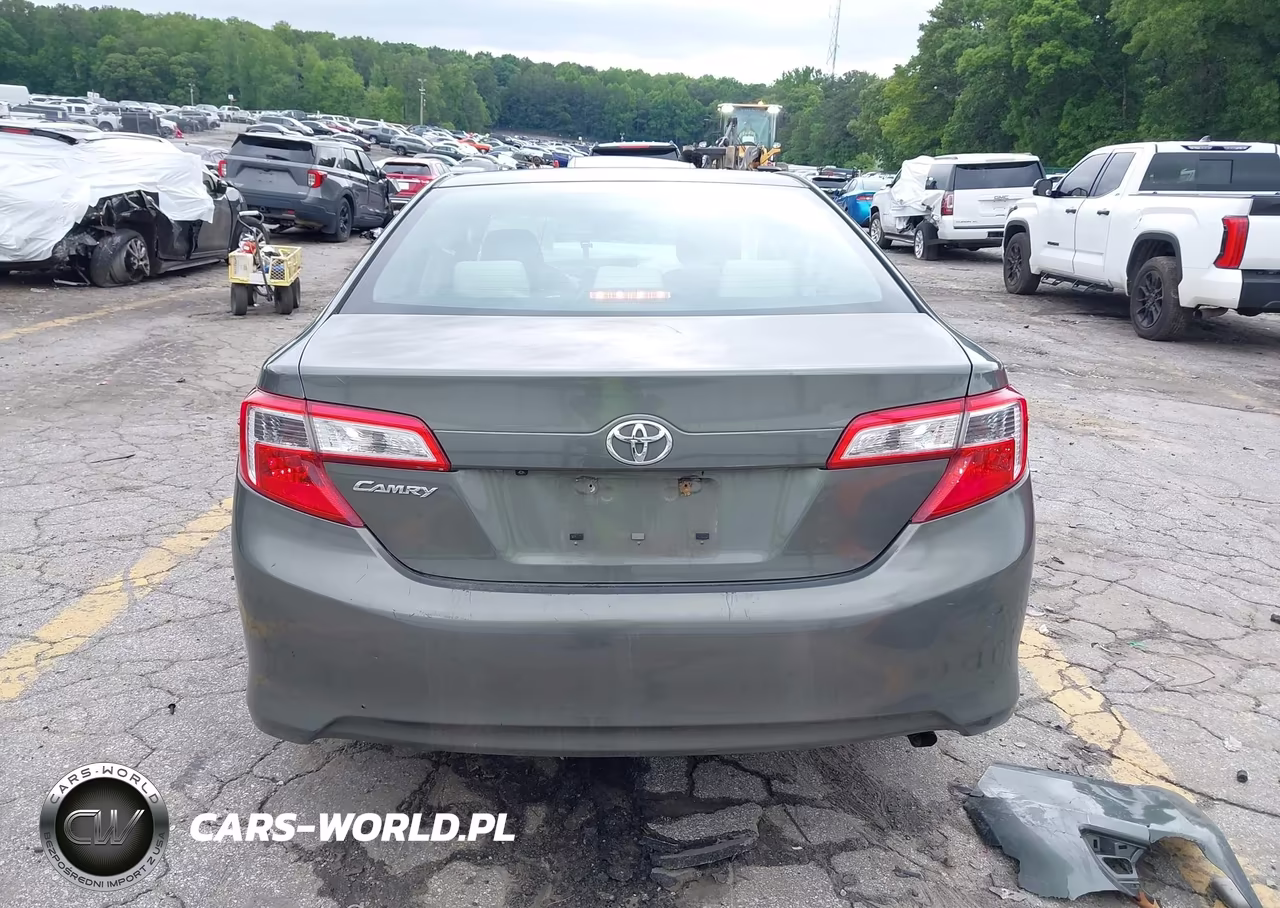 2014 Toyota Camry L VIN:4T1BF1FK5EU866133 - 17
