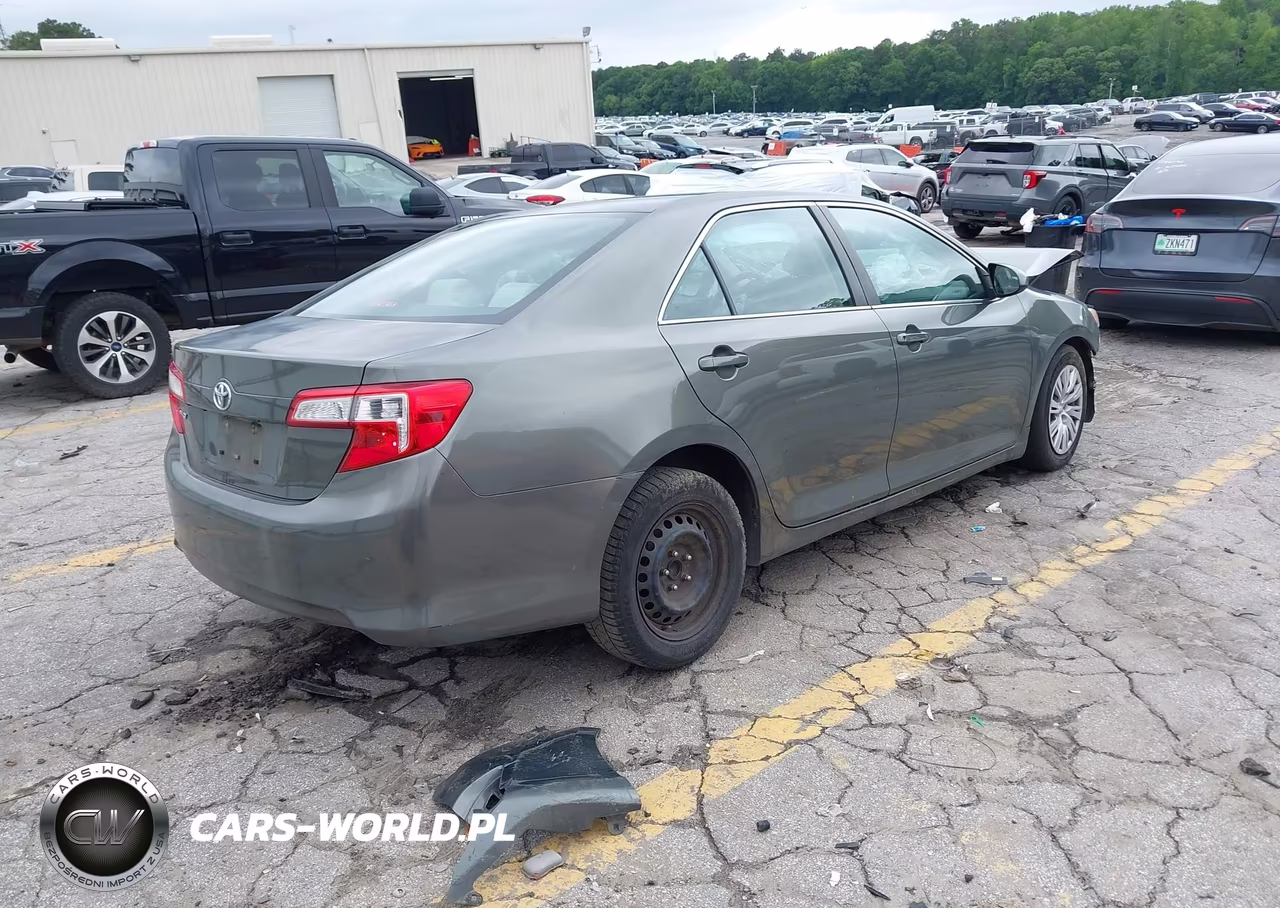 2014 Toyota Camry L VIN:4T1BF1FK5EU866133 - 4