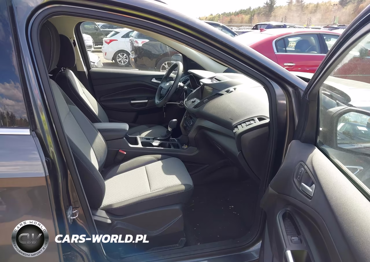 2017 Ford Escape Se VIN:1FMCU0GD0HUE27527 - 5