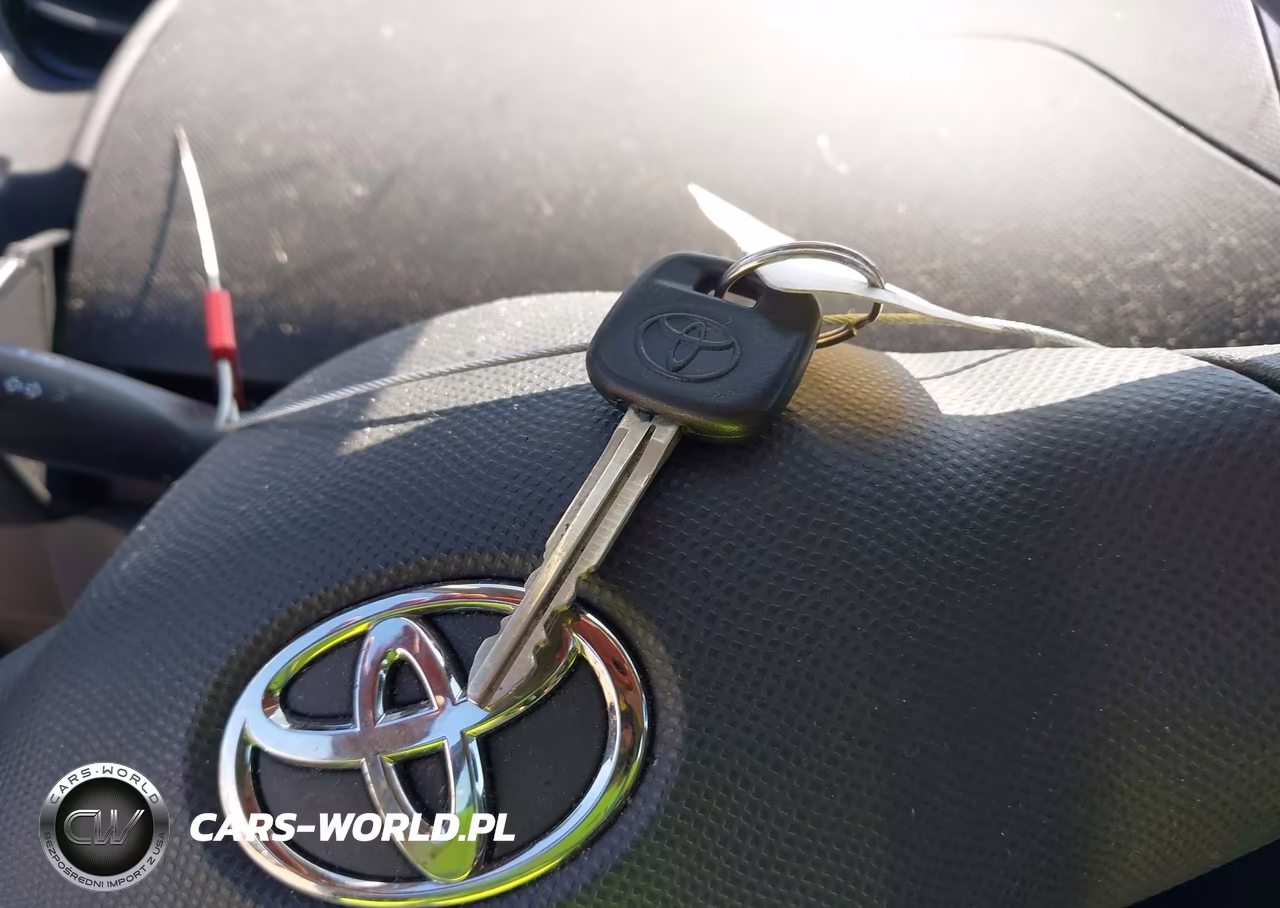 2011 Toyota Yaris VIN:JTDJT4K32B5336717 - 11