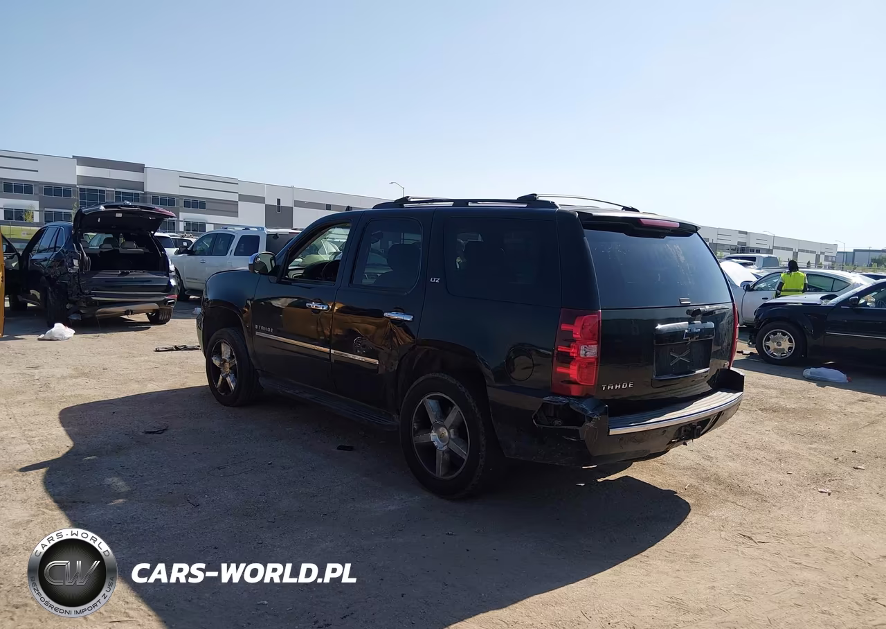2009 Chevrolet Tahoe Ltz VIN:1GNFC33049R252736 - 3