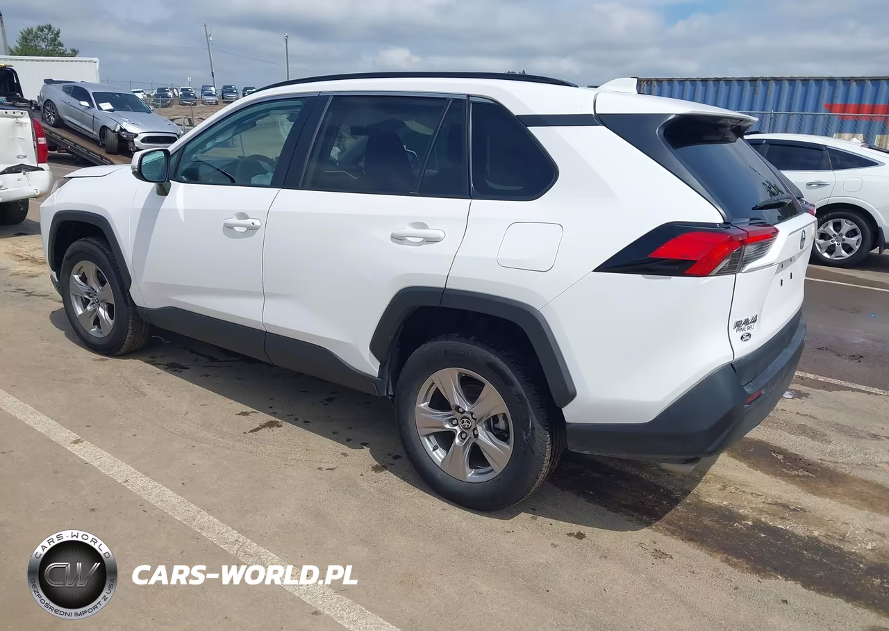 2024 Toyota Rav4 Xle VIN:2T3W1RFV6RW325016 - 3