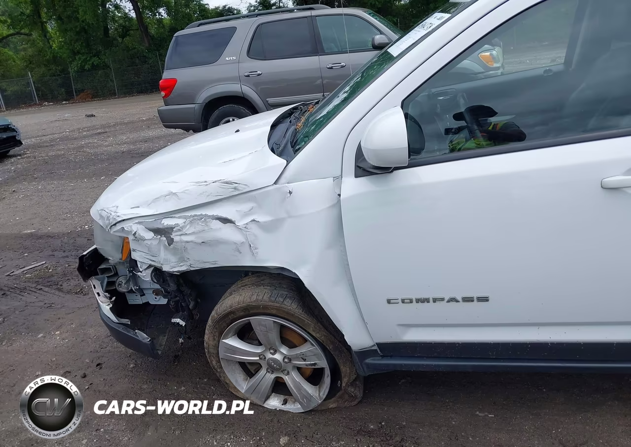 2016 Jeep Compass Latitude VIN:1C4NJCEAXGD599806 - 6