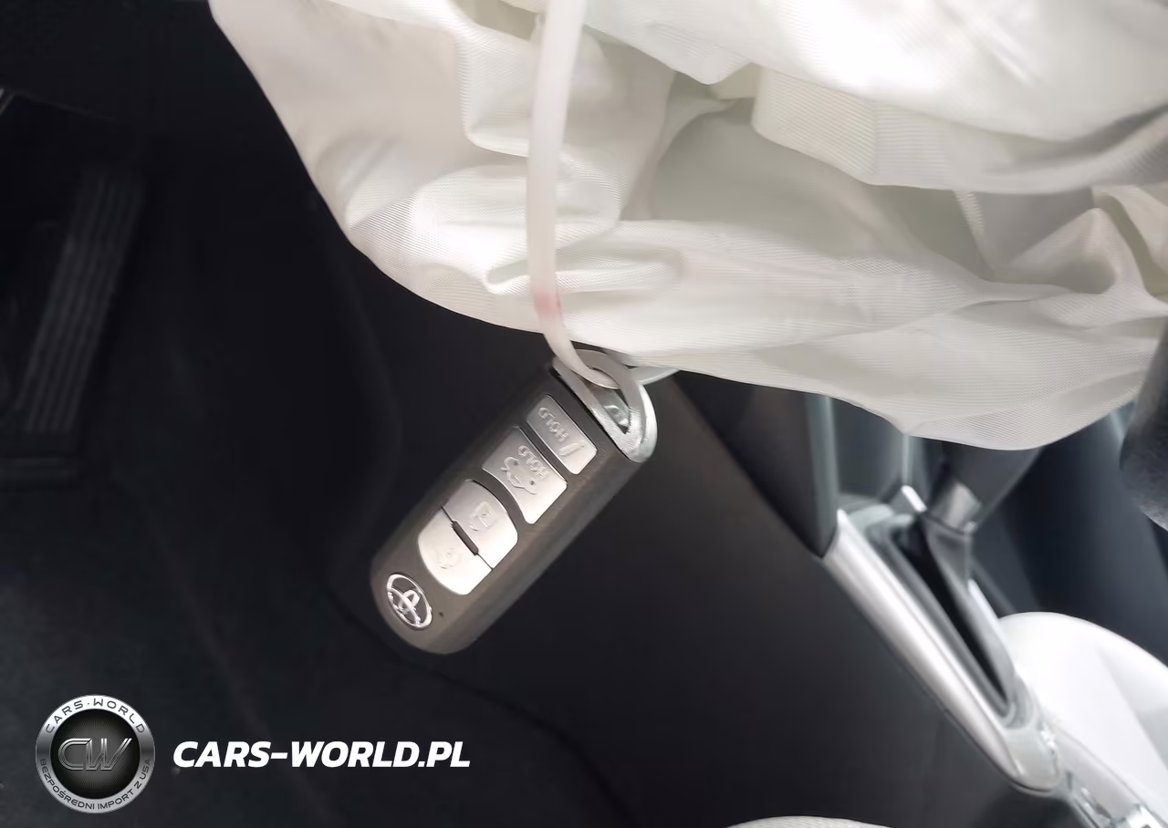 2019 Toyota Yaris L VIN:3MYDLBYV5KY526865 - 11