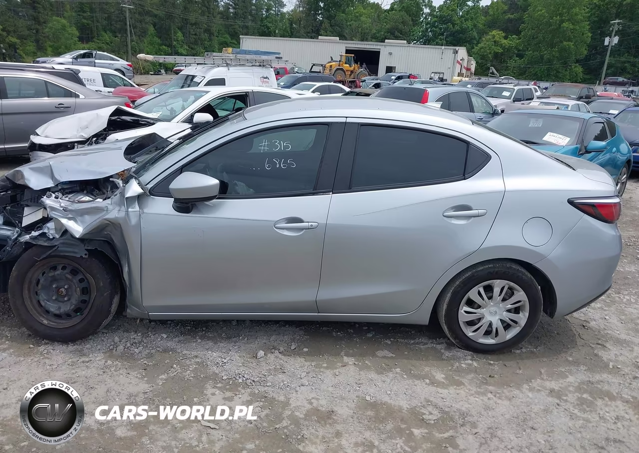 2019 Toyota Yaris L VIN:3MYDLBYV5KY526865 - 14