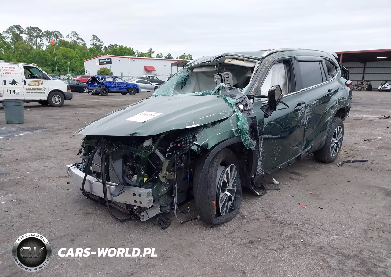 2025 Toyota Highlander Hybrid Xle VIN:5TDKBRCH3SS649848 - 2