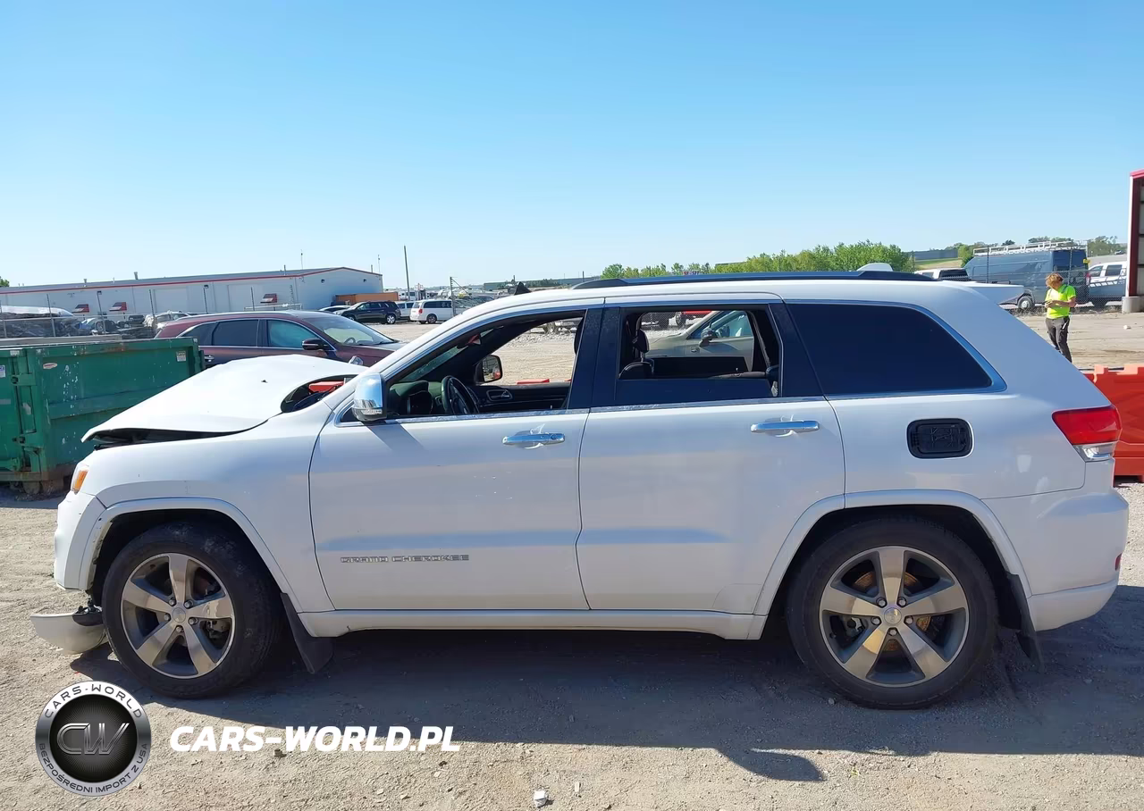 2015 Jeep Grand Cherokee Overland VIN:1C4RJFCG9FC804420 - 14