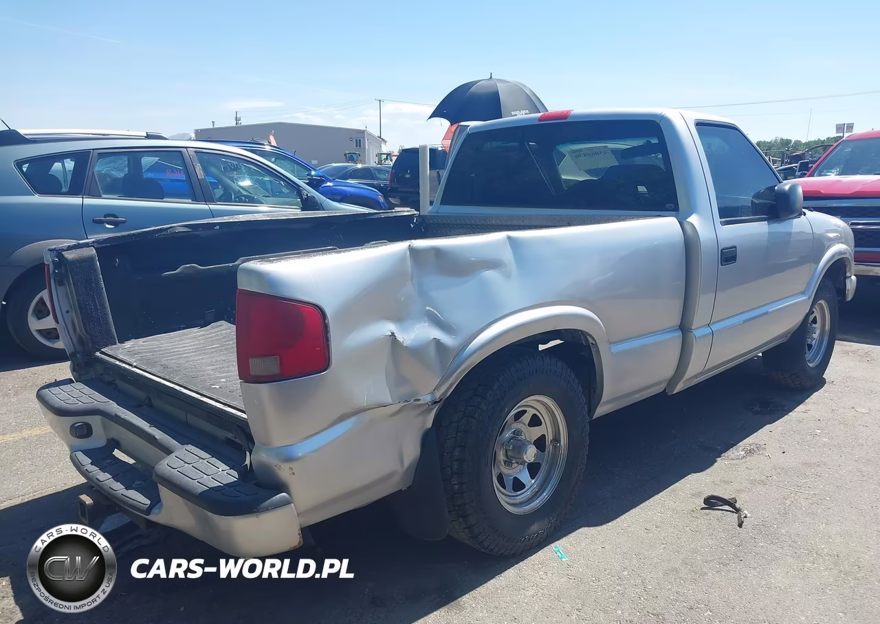 2003 Chevrolet S-10 VIN:1GCCS14H538200651 - 4