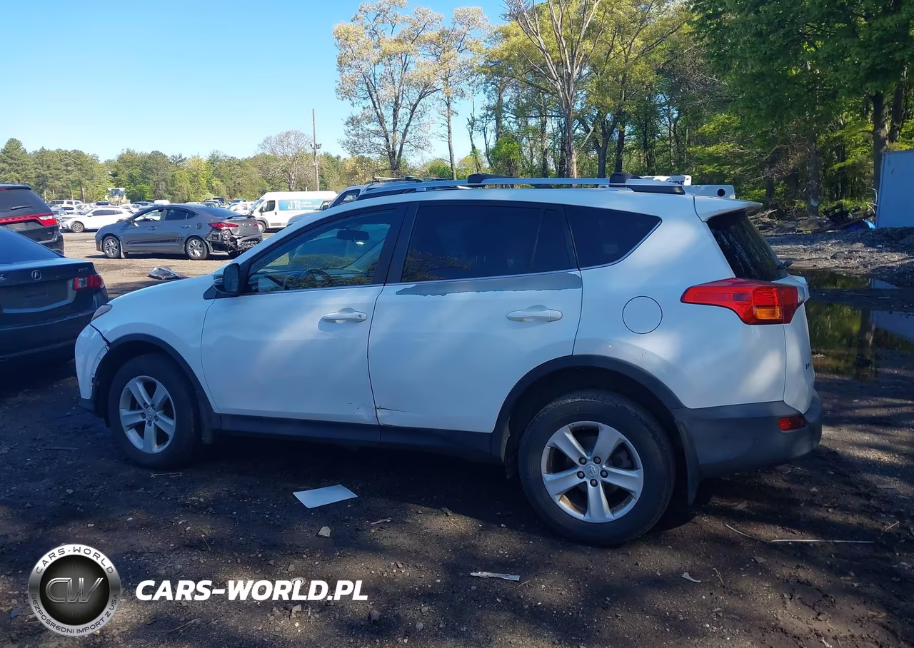 2013 Toyota Rav4 Xle VIN:2T3RFREV0DW062613 - 14