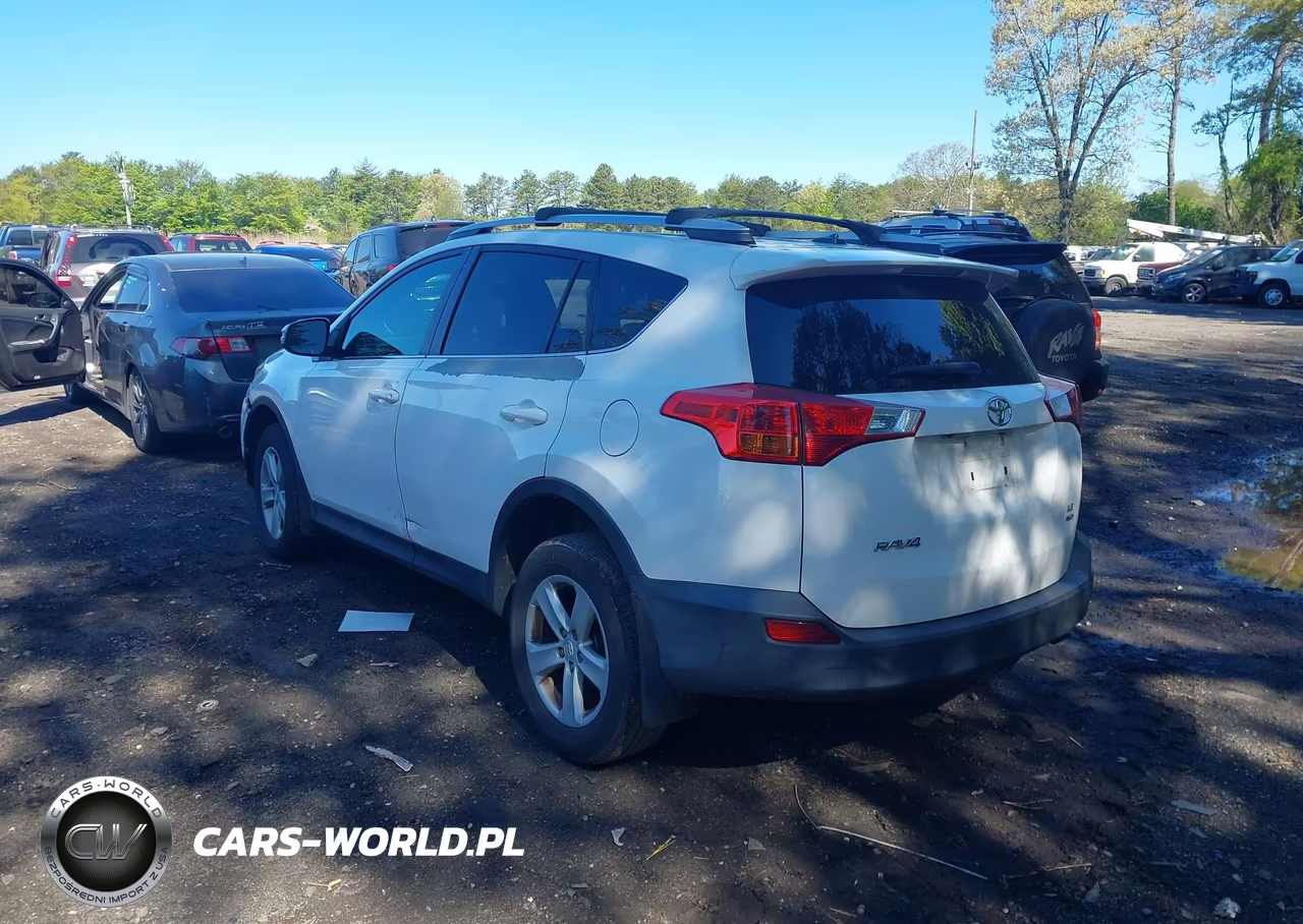 2013 Toyota Rav4 Xle VIN:2T3RFREV0DW062613 - 3