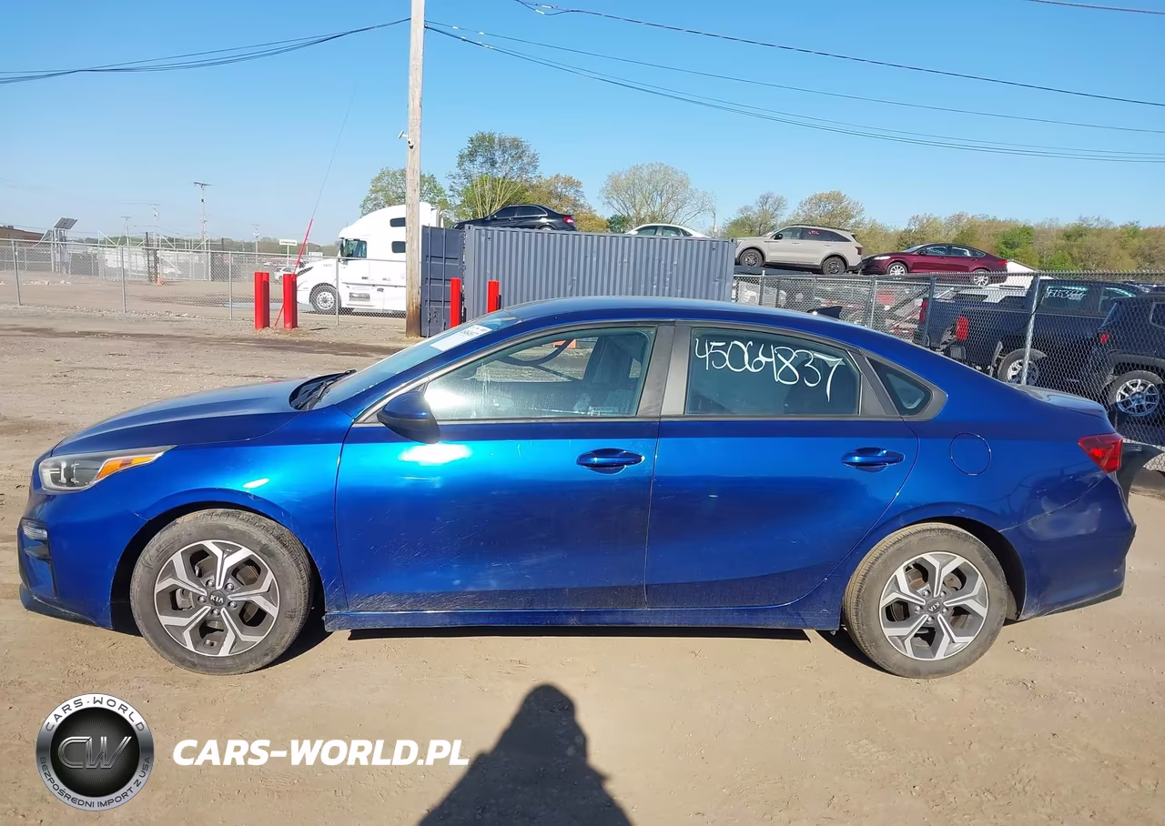 2021 Kia Forte Lxs VIN:3KPF24AD1ME267643 - 15