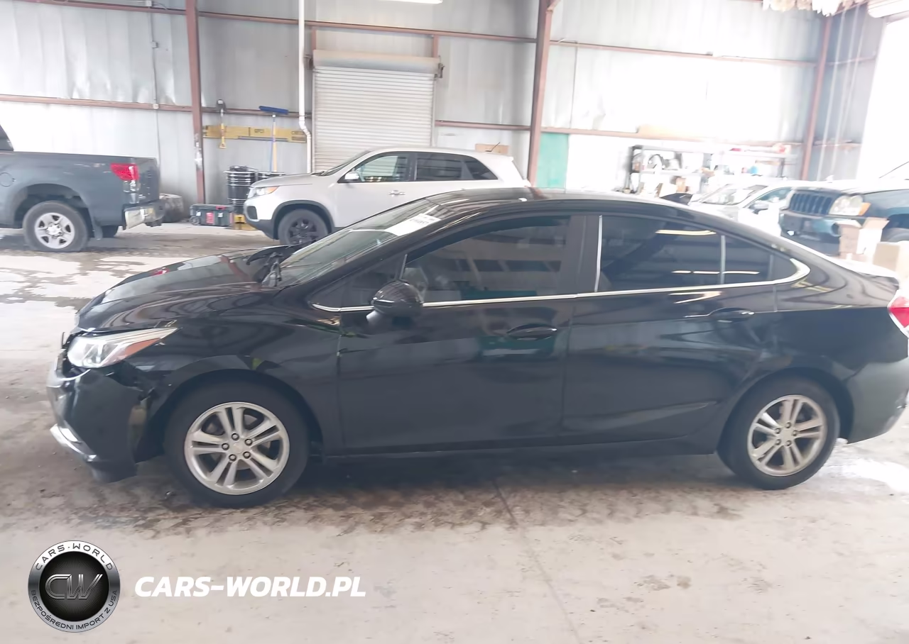 2018 Chevrolet Cruze Lt Auto VIN:1G1BE5SM7J7195703 - 14