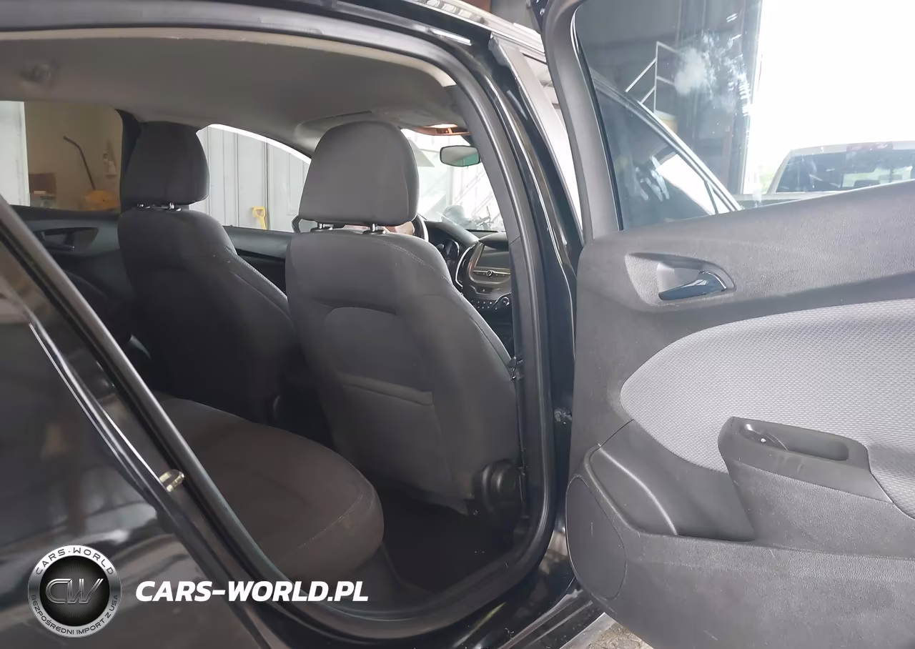 2018 Chevrolet Cruze Lt Auto VIN:1G1BE5SM7J7195703 - 8
