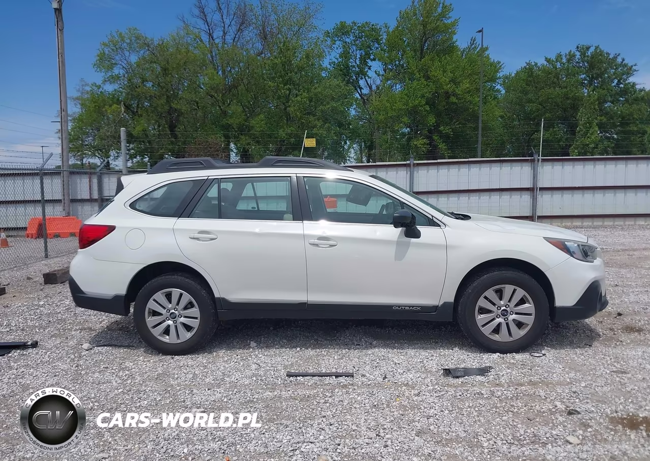 2018 Subaru Outback 2.5I VIN:4S4BSAAC9J3272270 - 13