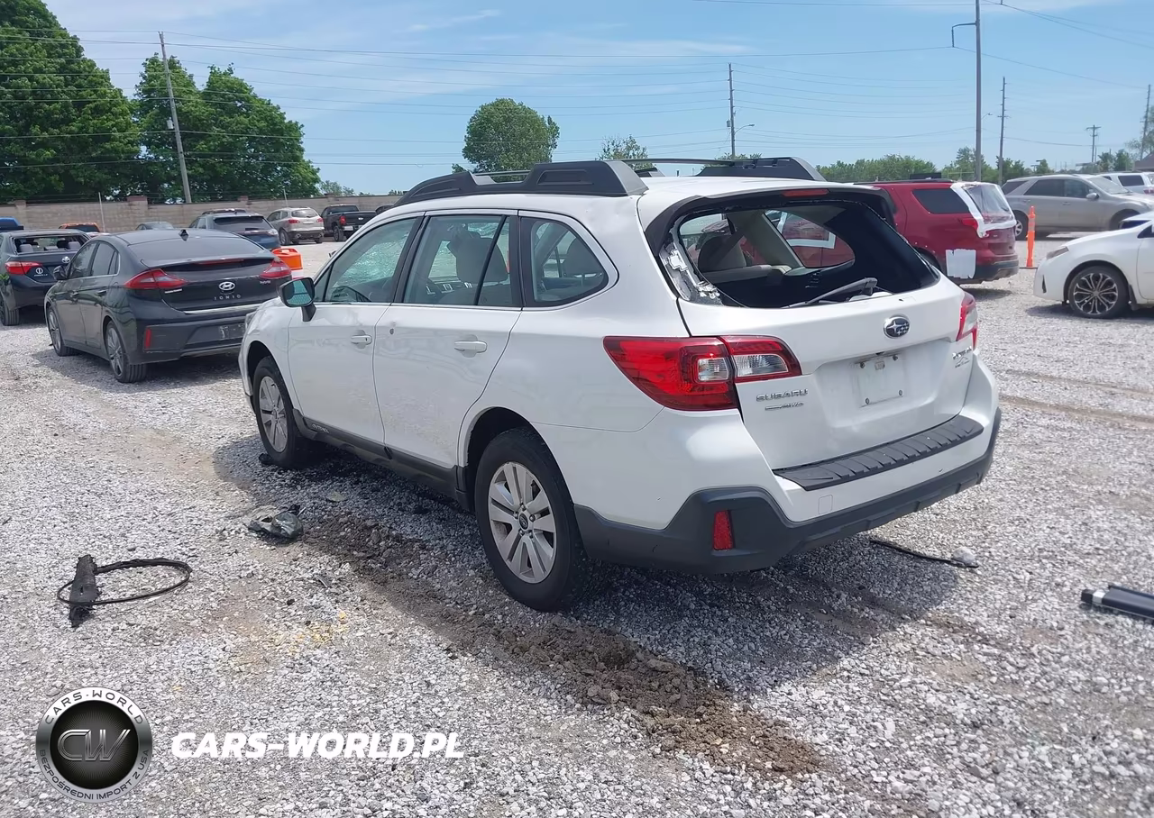 2018 Subaru Outback 2.5I VIN:4S4BSAAC9J3272270 - 3