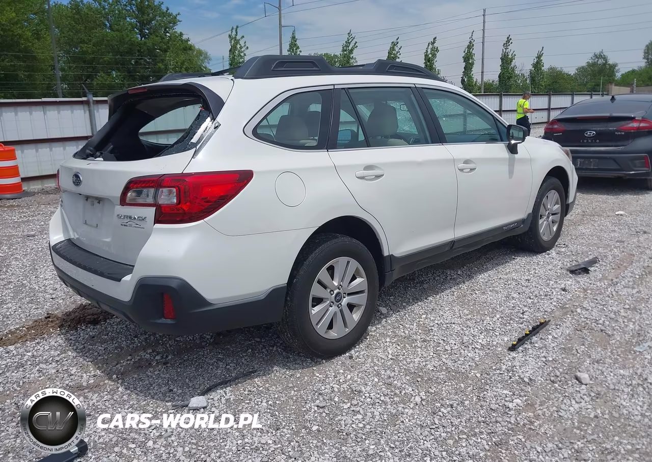 2018 Subaru Outback 2.5I VIN:4S4BSAAC9J3272270 - 4