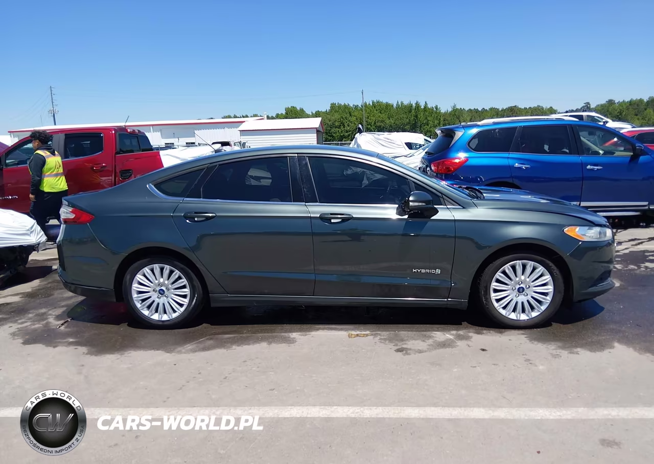 2015 Ford Fusion Hybrid Se VIN:3FA6P0LUXFR131505 - 13