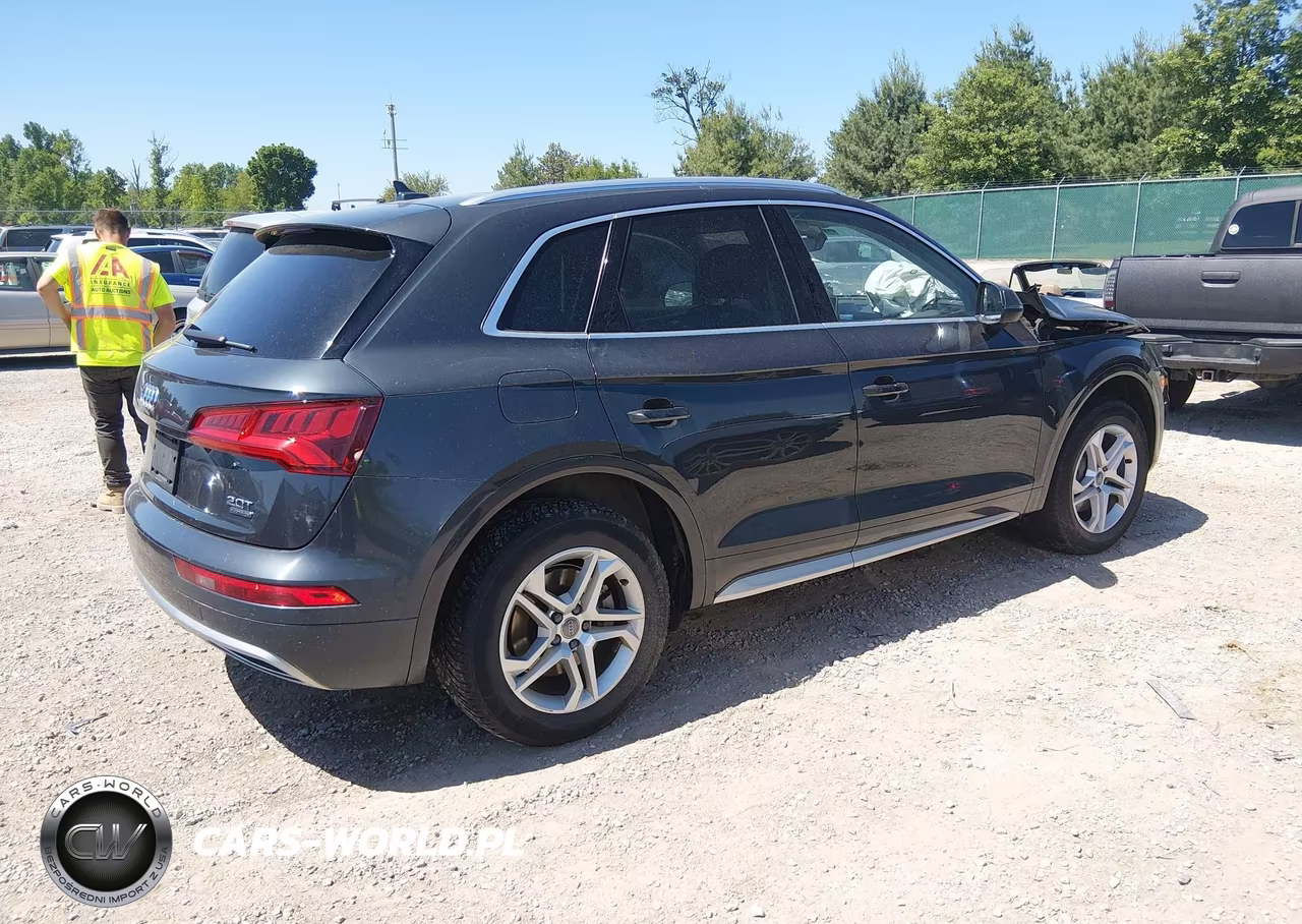 2018 Audi Q5 2.0T Premium-2.0T Tech Premium VIN:WA1BNAFYXJ2178818 - 4