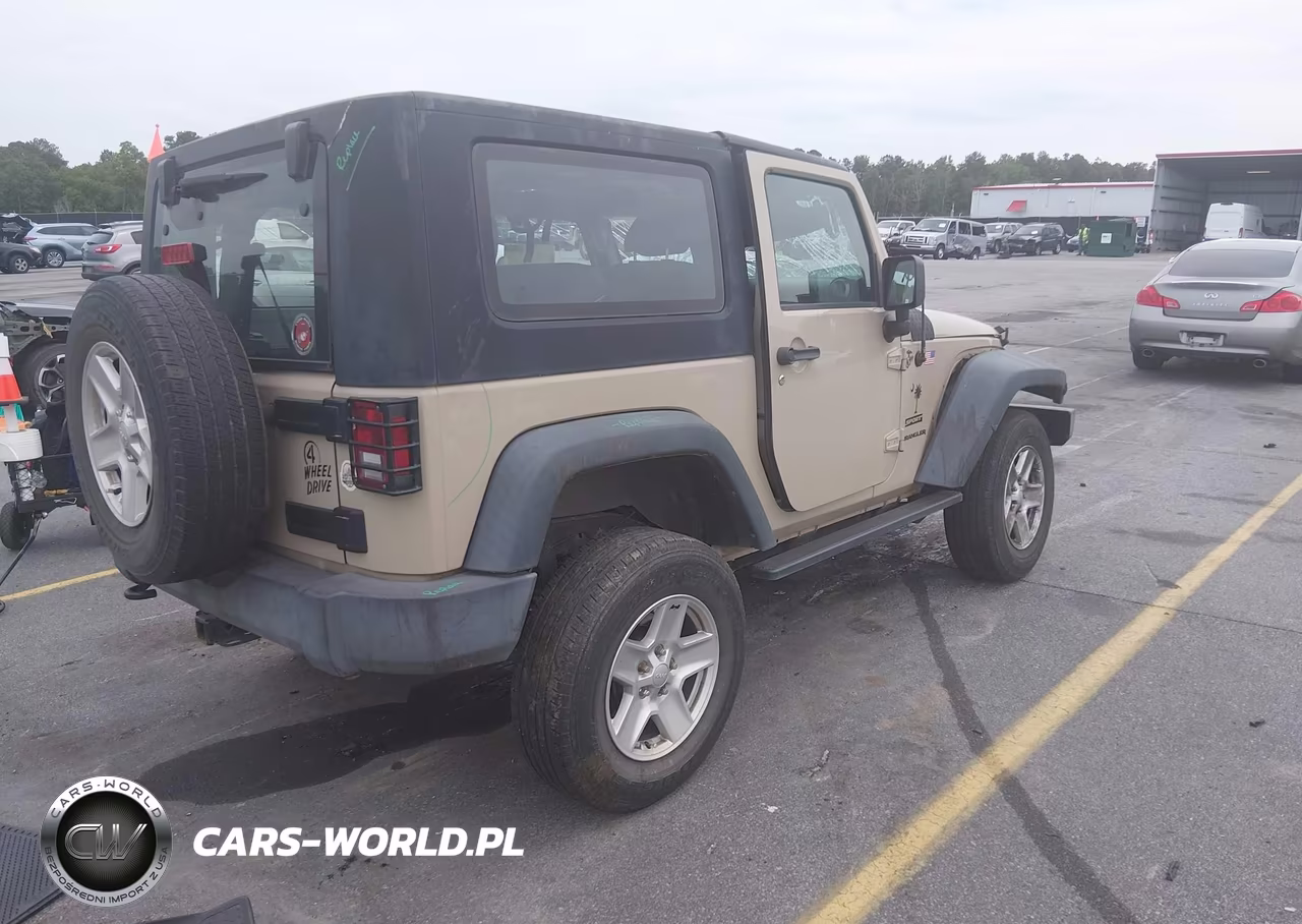 2016 Jeep Wrangler Sport VIN:1C4AJWAG0GL291401 - 4