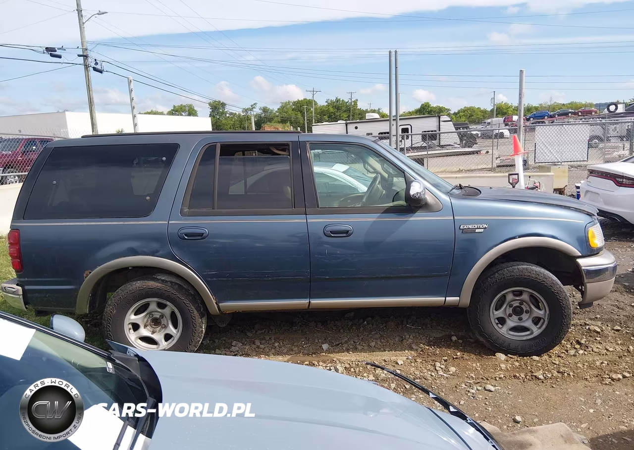 2001 Ford Expedition Eddie Bauer VIN:1FMFU18L91LA99027 - 13