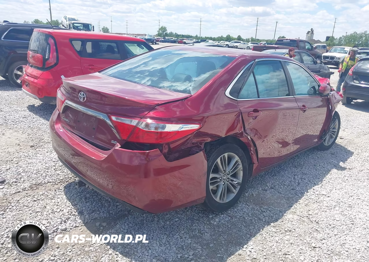 2017 Toyota Camry Se VIN:4T1BF1FK6HU716181 - 4