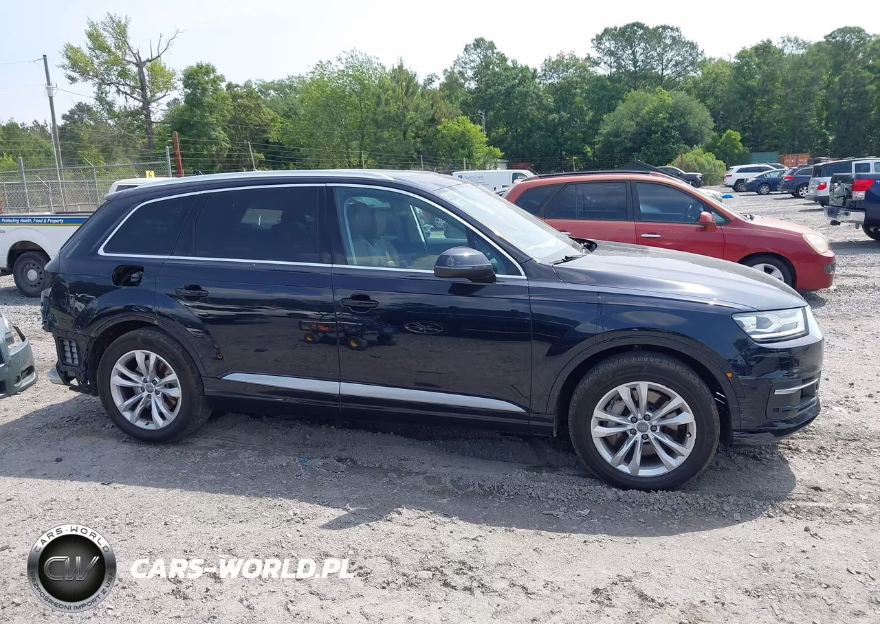 2017 Audi Q7 3.0T Premium VIN:WA1AAAF70HD007444 - 14