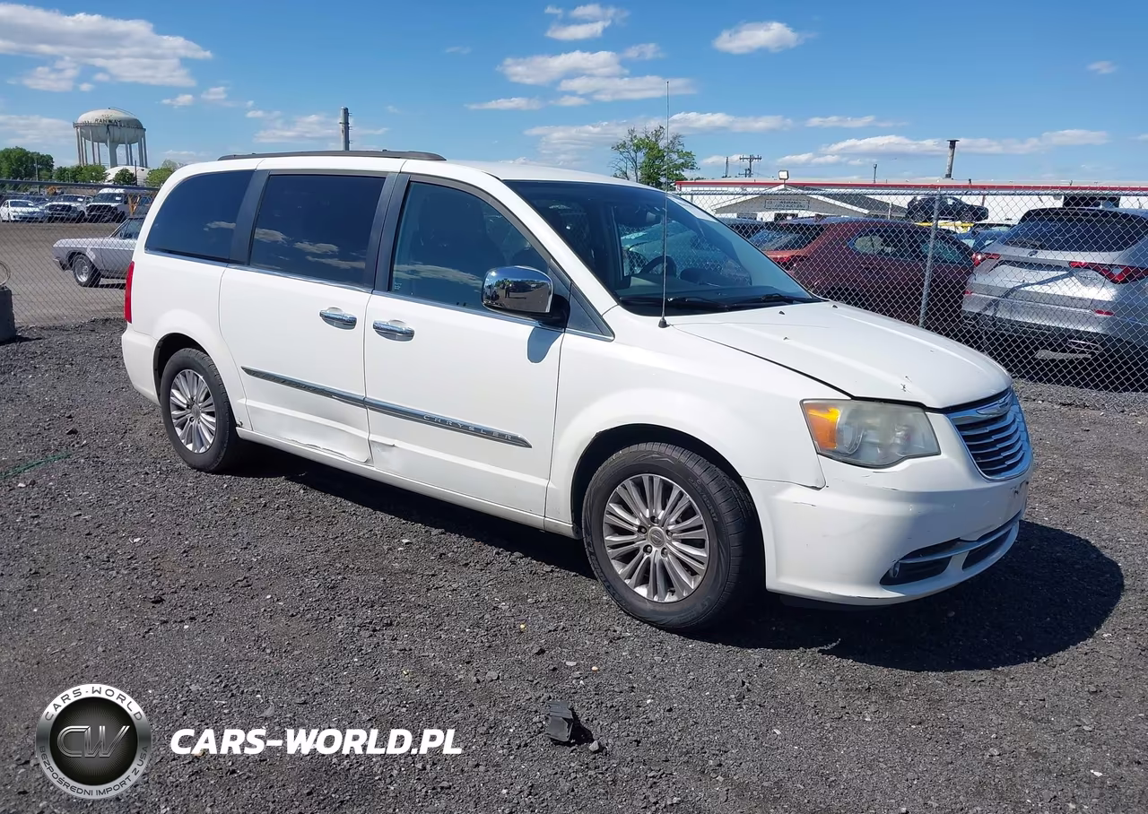 Główne zdjęcie 2013 Chrysler Town & Country Touring-L