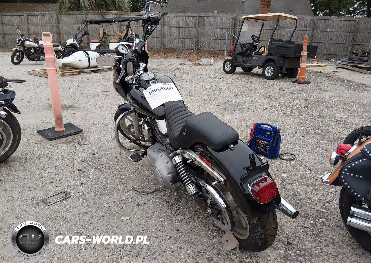 2010 Harley-Davidson Fxd VIN:1HD1GM41XAC302128 - 3