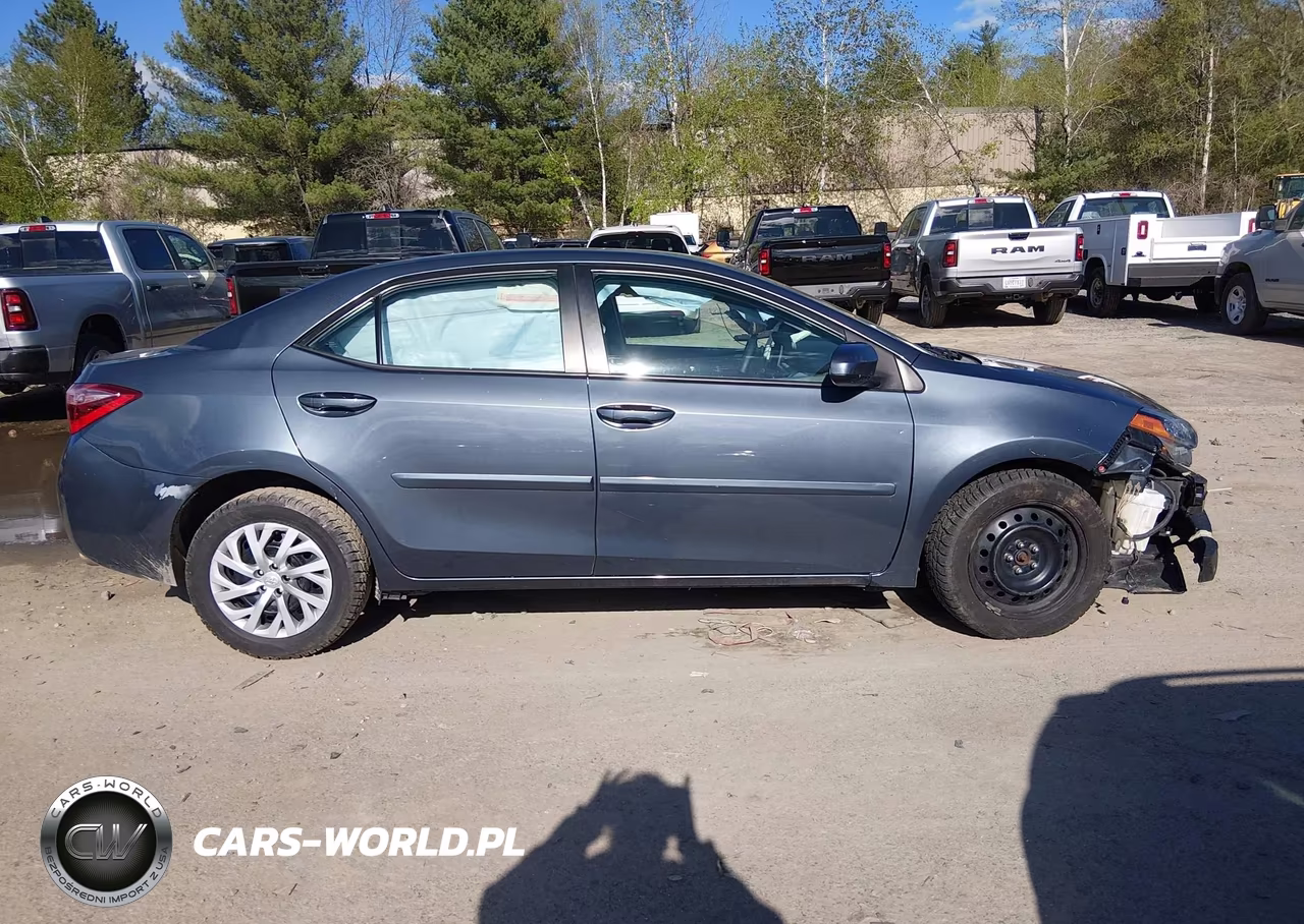 2017 Toyota Corolla Le VIN:2T1BURHE6HC901313 - 13
