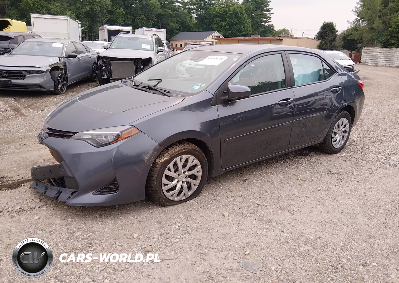 2017 Toyota Corolla Le VIN:2T1BURHE6HC901313 - 2