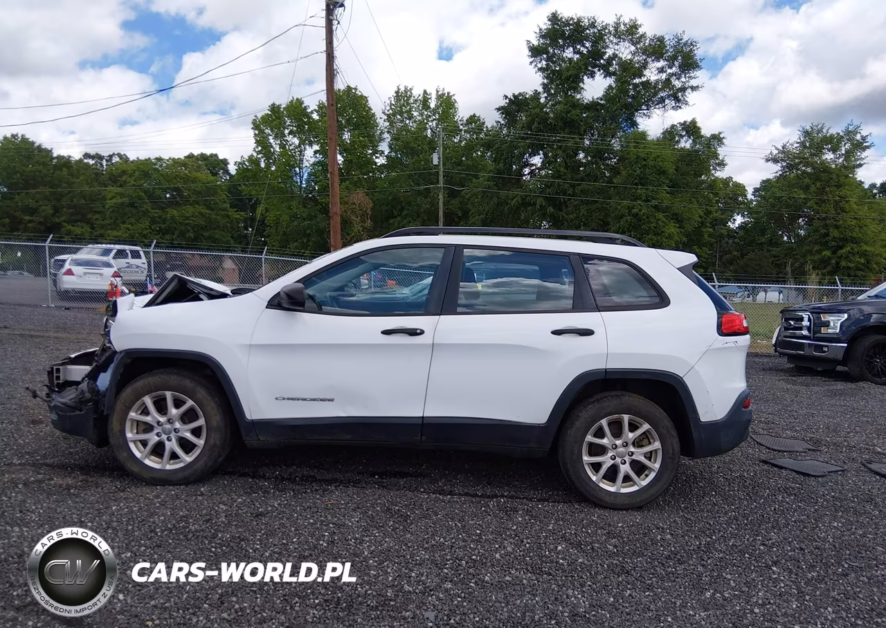 2015 Jeep Cherokee Sport VIN:1C4PJMAB7FW614231 - 14